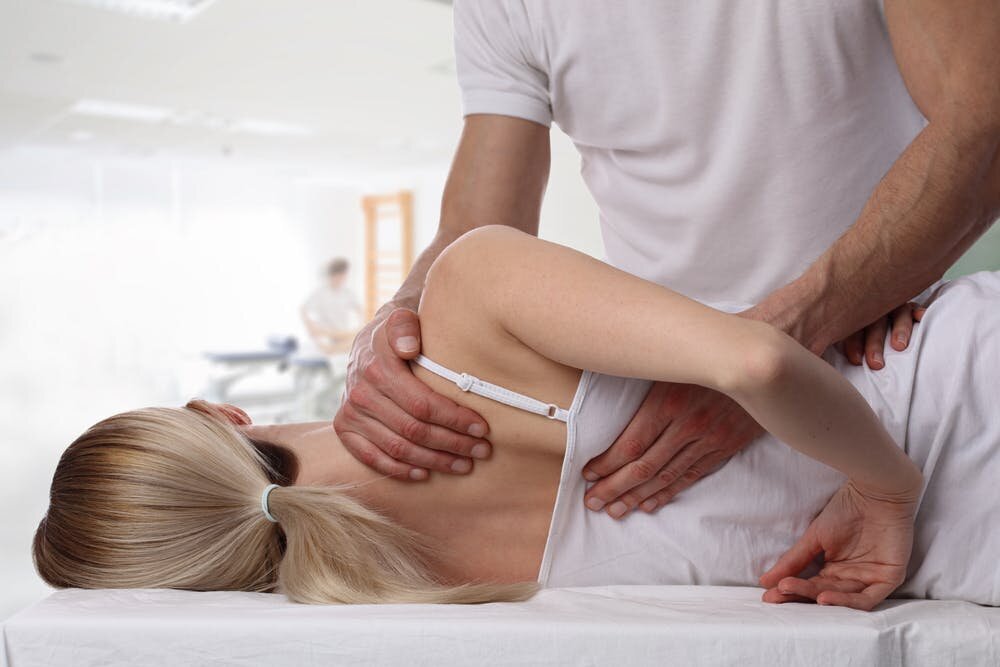4 signs that you need to visit an osteopath today