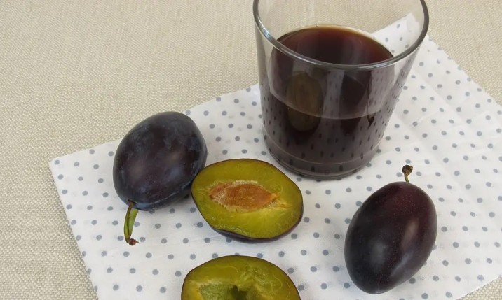Delicious Prune Juice Recipe and Health Benefits - Bite N Sip