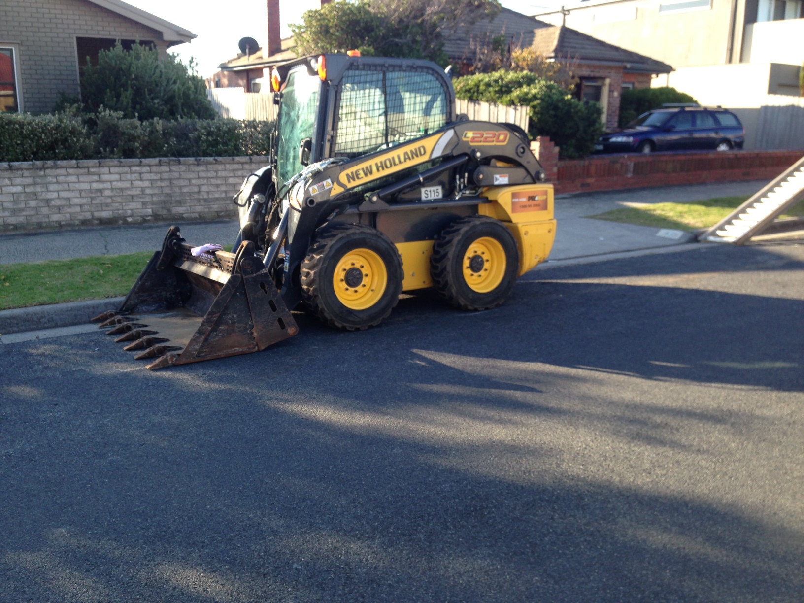 Bobcat and Tip Truck Hire Melbourne