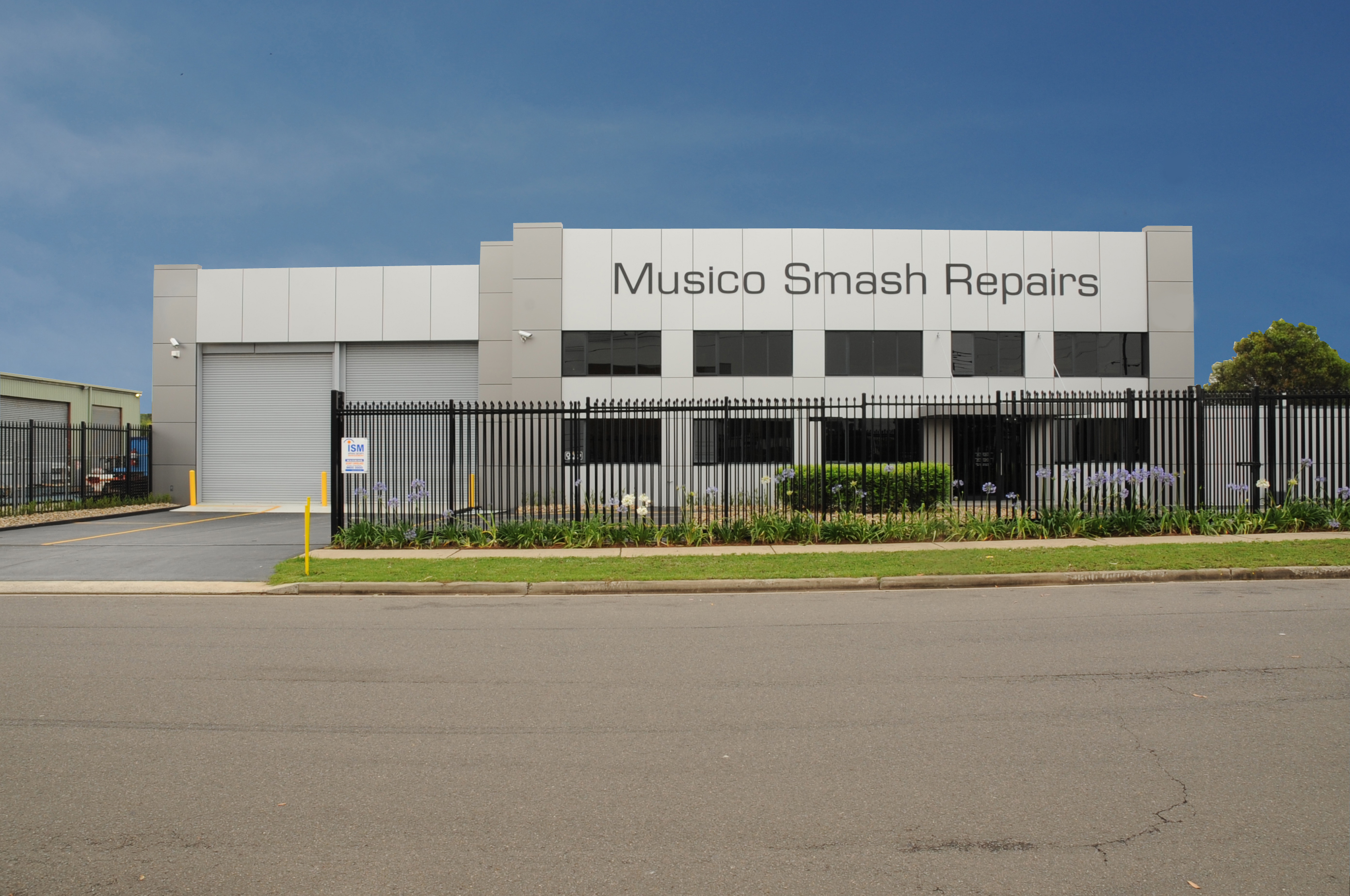 Musico Smash Repairs