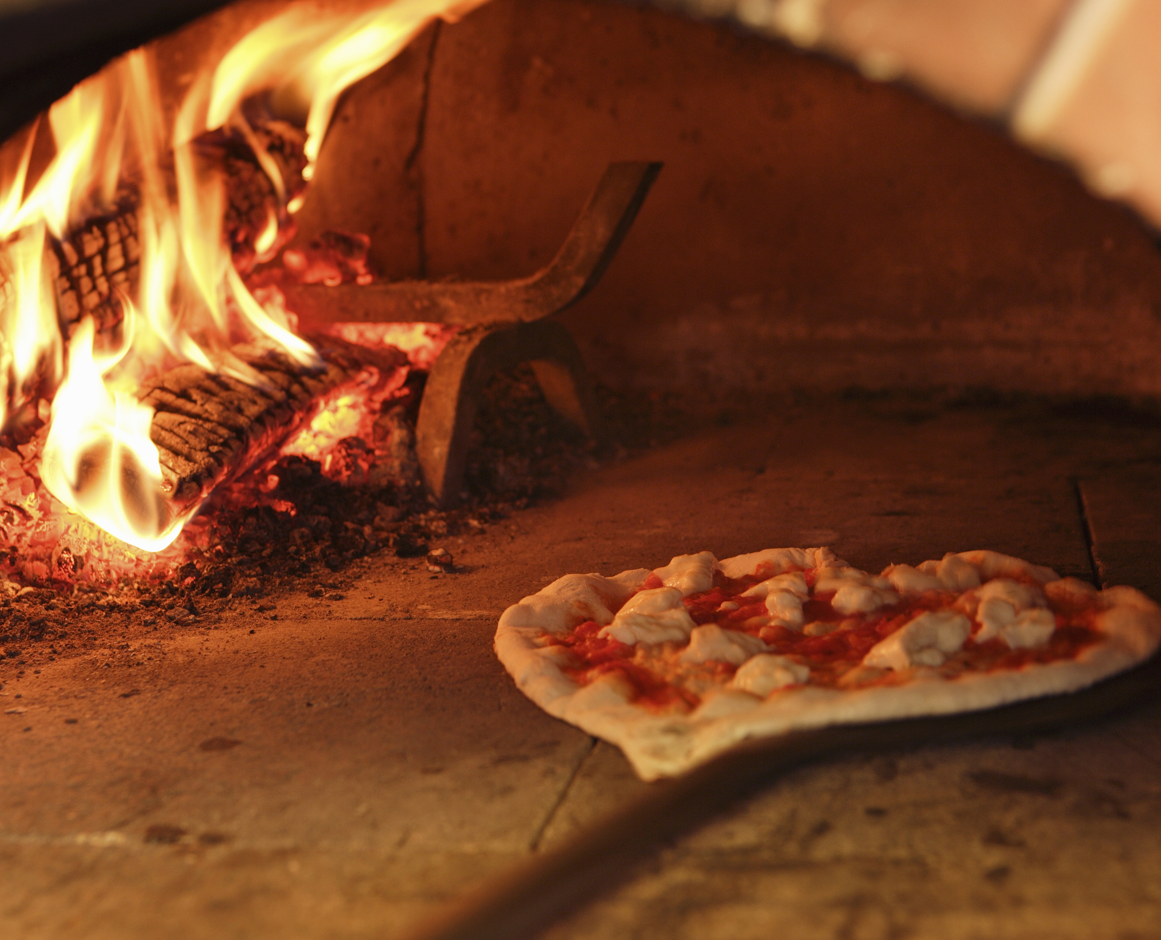 Pizza Alfresco - Mobile Woodfired Pizza Catering