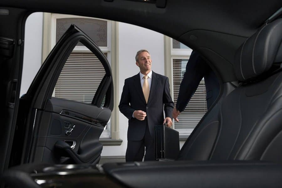 Chauffeur Service in Dubai | Golden Heritage Tourism LLC