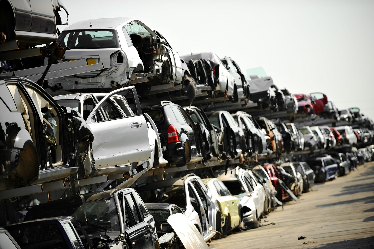Auto Destroying Yard & Scrap Car Removal Services In Adelaide