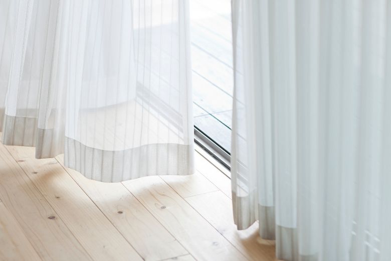How To Clean Dirt & Dust From Your Outdoor Roller Blinds?