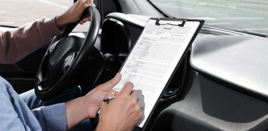 Mastering Road Rules Through Guided Driving Lessons